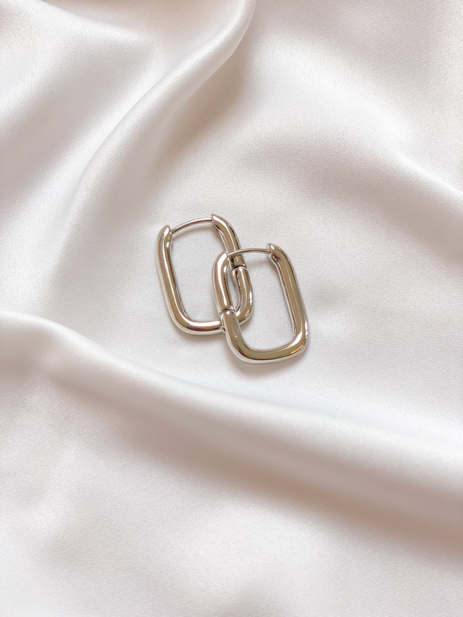 Cora silver hoops - Image 2